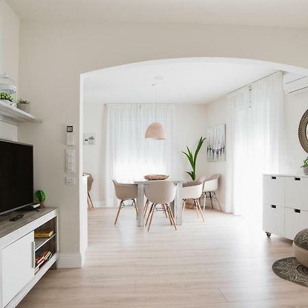 Apartamentos Hotel Pirineos فيغيريس المظهر الخارجي الصورة