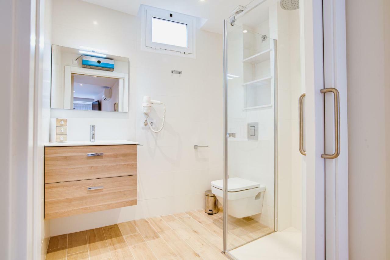 Apartamentos Hotel Pirineos فيغيريس المظهر الخارجي الصورة