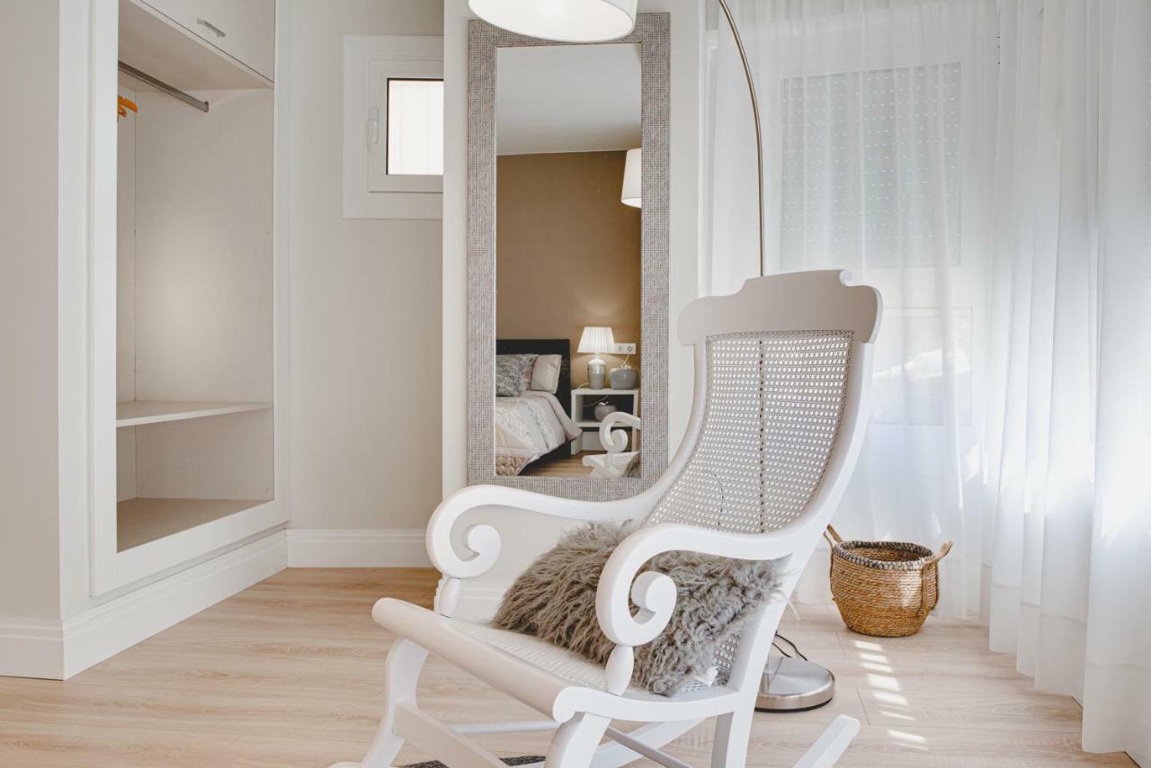 Apartamentos Hotel Pirineos فيغيريس المظهر الخارجي الصورة