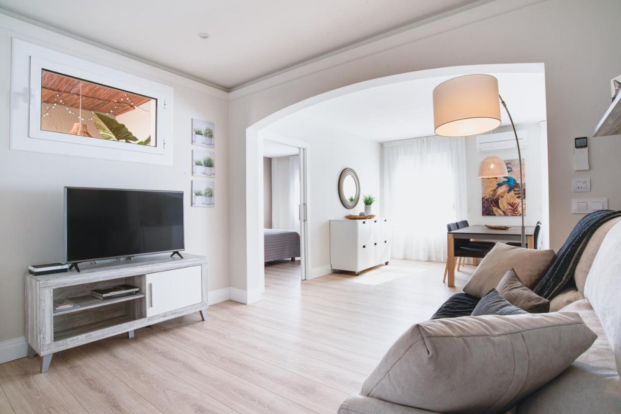 Apartamentos Hotel Pirineos فيغيريس المظهر الخارجي الصورة